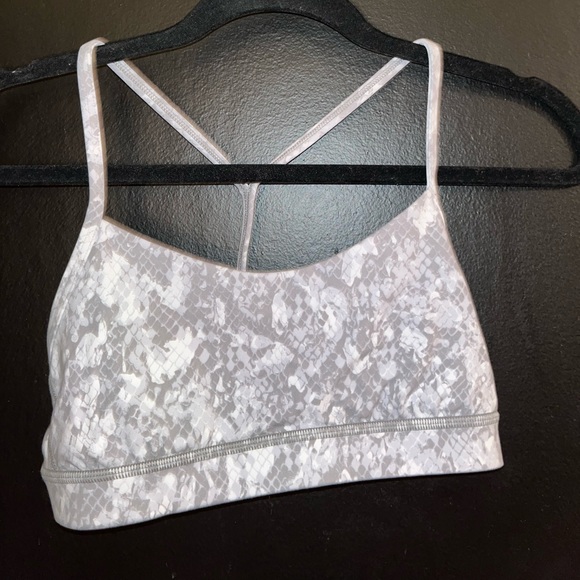 Lululemon flow Y bra - Picture 2 of 2